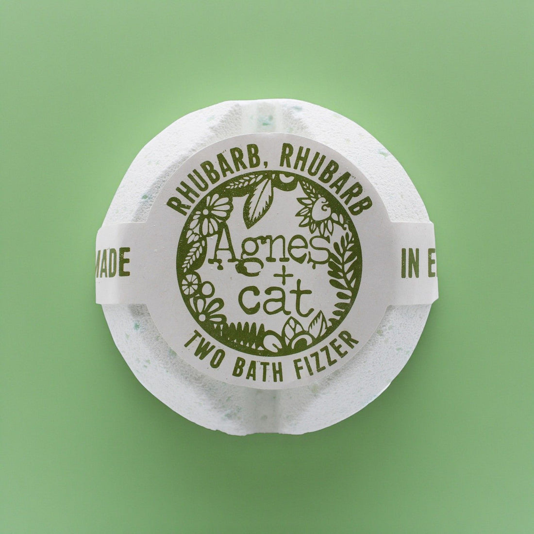 Round bath fizzer packaging with &